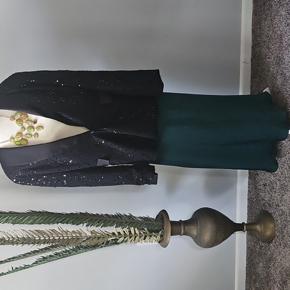 Maurices Hunter Green Pull On Silky Skirt with Side Slit NWT - Picture 3 of 12